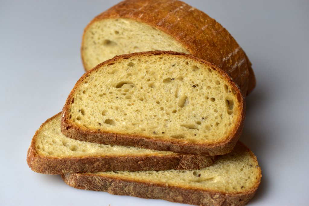 Chléb Pelhřimovský krájený bal.