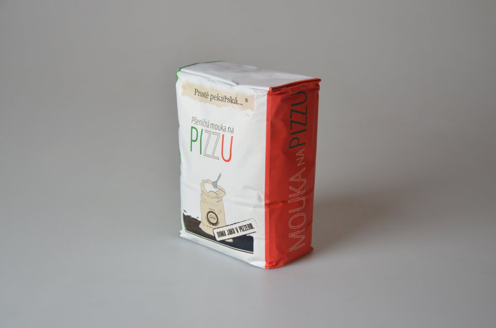 Mouka na pizzu