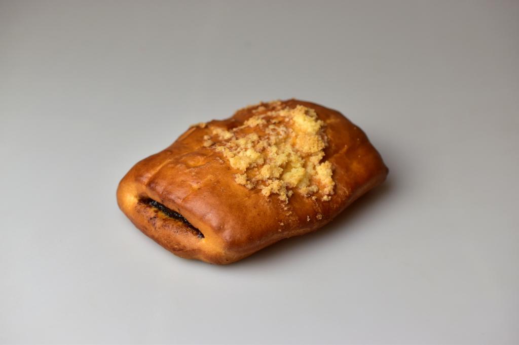 Mřížka s povidl.náplní a drobenkou