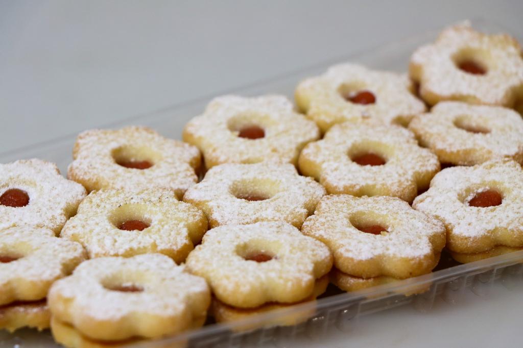 Kytičky linecké vánoční